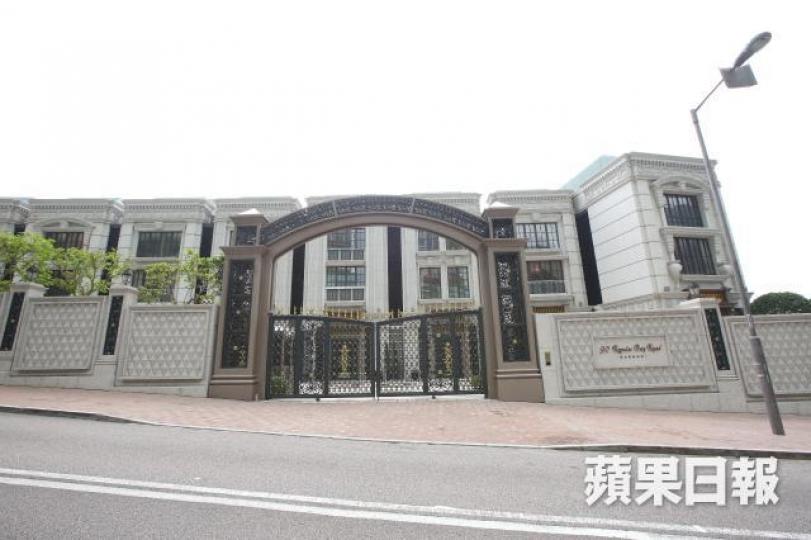 ■長實淺水灣90 Repulse Bay Road昨以招標形式連沽兩幢大宅,成交額逾10.04億元。資料圖片 ■長實淺水灣90 Repulse Bay Road昨以招標形式連沽兩幢大宅,成交額逾10.04億元。資料圖片