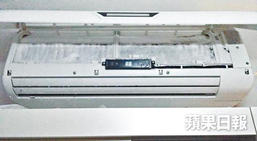 ■部份業主投訴開冷氣時,冷氣機出現結霜。 ■部份業主投訴開冷氣時,冷氣機出現結霜。