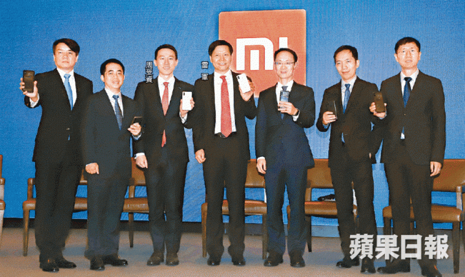 ■小米管理層昨在記者會上被追問煞停發CDR原因,但無正面回應。譚德潤攝 ■小米管理層昨在記者會上被追問煞停發CDR原因,但無正面回應。譚德潤攝