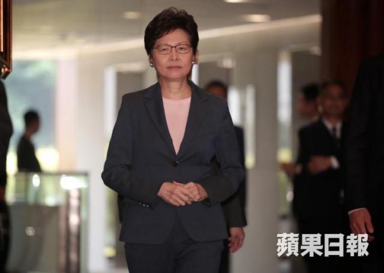 ■韓正突召見特首林鄭月娥(圖)於結束歐洲訪問後轉飛北京,商討有關港府和社會各界對粵港澳大灣區發展規劃有關問題的意見和建議。資料圖片 ■韓正突召見特首林鄭月娥(圖)於結束歐洲訪問後轉飛北京,商討有關港府和社會各界對粵港澳大灣區發展規劃有關問題的意見和建議。資料圖片