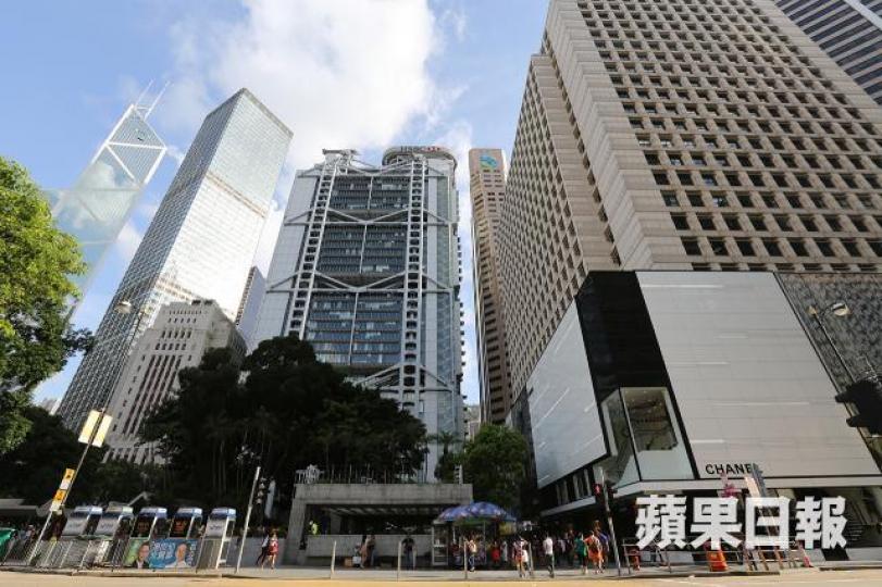 ■約20間零售銀行獲邀參與公共年金銷售。 ■約20間零售銀行獲邀參與公共年金銷售。