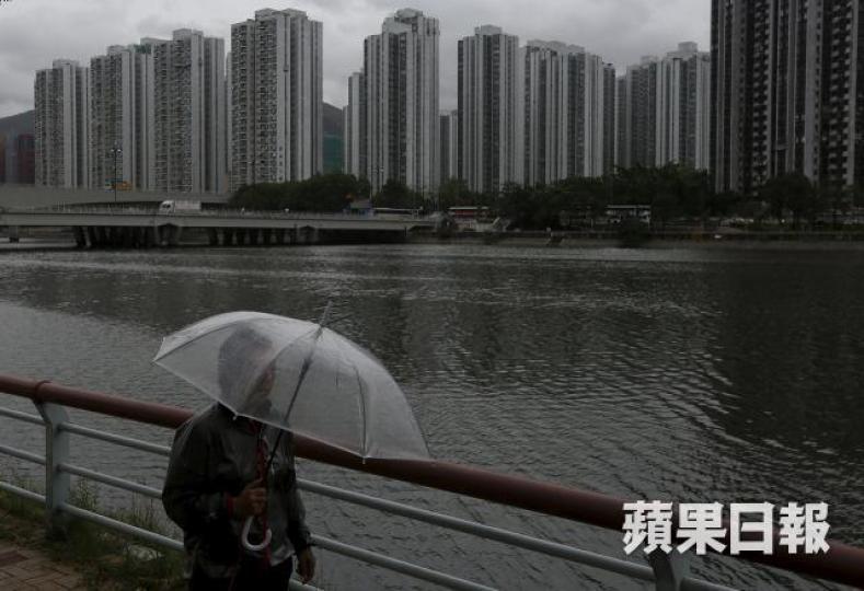 ■香港銀行同業拆息升,供樓業主受累。 ■香港銀行同業拆息升,供樓業主受累。
