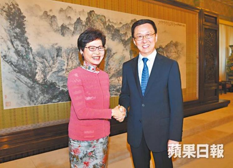 ■林鄭月娥昨在北京與主管香港事務的國務院副總理韓正見面。
■林鄭月娥昨在北京與主管香港事務的國務院副總理韓正見面。