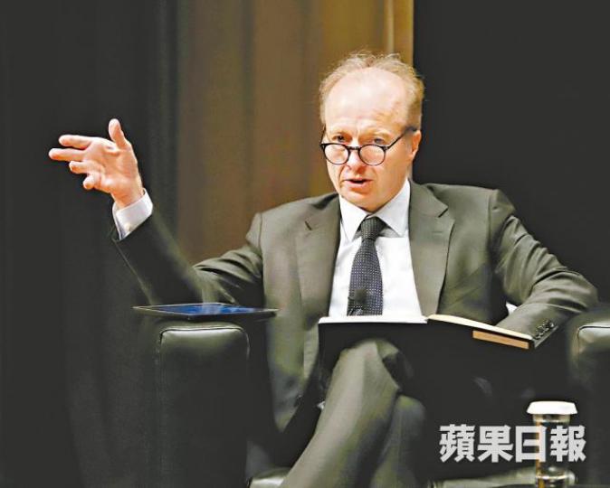 ■證監會CEO歐達禮嘅年薪就嚟追到金管局總裁陳德霖。 ■證監會CEO歐達禮嘅年薪就嚟追到金管局總裁陳德霖。