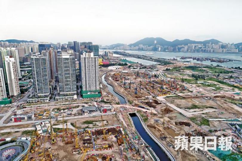 ■政府擬將私人住宅地改作興建公營房屋,當中或包括啟德地皮。李錦鏵攝 ■政府擬將私人住宅地改作興建公營房屋,當中或包括啟德地皮。李錦鏵攝