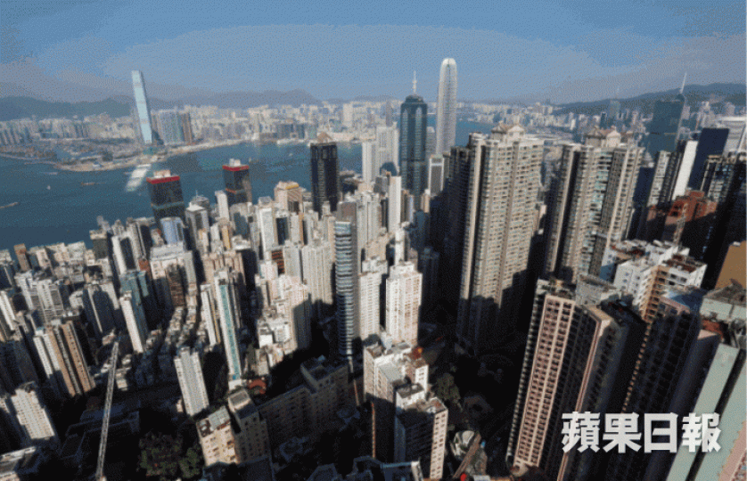 ■差餉物業估價署公佈的最新數據顯示,5月私人住宅售價指數為382.6點,按月升1.68%,連升26個月,創歷史新高。 ■差餉物業估價署公佈的最新數據顯示,5月私人住宅售價指數為382.6點,按月升1.68%,連升26個月,創歷史新高。