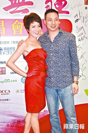 ■寶珮如夫婦前出席慈善晚宴,為甘肅的小朋友籌款。 ■寶珮如夫婦前出席慈善晚宴,為甘肅的小朋友籌款。