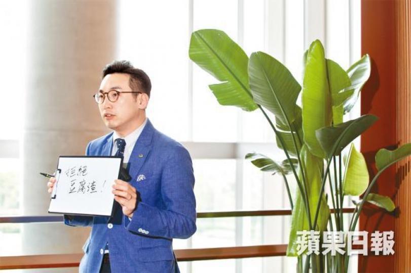 公民黨黨魁 楊岳橋守護大嶼聯盟義工 Debby Chan社民連主席 吳文遠港龍空勤人員協會主席 施安娜社運人士 葉寶琳文化評論人 彭志銘「社區前進」成員 林兆彬社總理事、註冊社工 熊百祥新同盟議員 范國威民主黨議員 尹兆堅民主黨主席 胡志偉工黨主席 郭永健人權律師 伍展邦粉紅同盟行政總監 何禮傑中大副教授 陳健民麗港城街坊 王氏一家在職媽媽 陳寶琼新巴職工會會長 鍾松輝教育界議員 葉建源社福界議員 邵家臻人民力量副主席 譚得志香港空勤人員總工會理事 吳敏兒香港眾志秘書長 黃之鋒立法會議員 毛孟靜 公民黨黨魁 楊岳橋守護大嶼聯盟義工 Debby Chan社民連主席 吳文遠港龍空勤人員協會主席 施安娜社運人士 葉寶琳文化評論人 彭志銘「社區前進」成員 林兆彬社總理事、註冊社工 熊百祥新同盟議員 范國威民主黨議員 尹兆堅民主黨主席 胡志偉工黨主席 郭永健人權律師 伍展邦粉紅同盟行政總監 何禮傑中大副教授 陳健民麗港城街坊 王氏一家在職媽媽 陳寶琼新巴職工會會長 鍾松輝教育界議員 葉建源社福界議員 邵家臻人民力量副主席 譚得志香港空勤人員總工會理事 吳敏兒香港眾志秘書長 黃之鋒立法會議員 毛孟靜