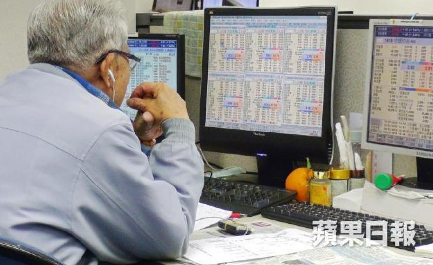 ■港股波動,投資者博反彈不容易。 ■港股波動,投資者博反彈不容易。