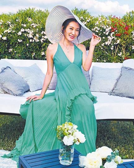■李美慧陀B近6個月,但身形依然纖瘦。互聯網圖片■曾文豪一家三代同堂開派對,十分熱鬧。互聯網圖片 ■李美慧陀B近6個月,但身形依然纖瘦。互聯網圖片■曾文豪一家三代同堂開派對,十分熱鬧。互聯網圖片
