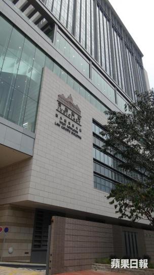 ■女被告昨在西九龍裁判法院承認一項虐兒罪,還柙候判。資料圖片 ■女被告昨在西九龍裁判法院承認一項虐兒罪,還柙候判。資料圖片