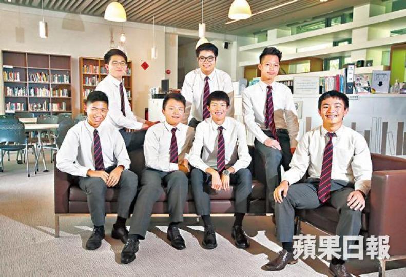 ■男拔今年有7位狀元考獲IB滿分45分。謝榮耀攝 ■男拔今年有7位狀元考獲IB滿分45分。謝榮耀攝