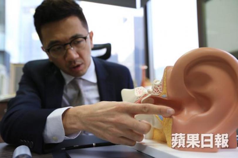 ■耳鼻喉科專科醫生陳鍵明表示,突然失聰可能是內耳聽力神經線出問題。資料圖片 ■耳鼻喉科專科醫生陳鍵明表示,突然失聰可能是內耳聽力神經線出問題。資料圖片