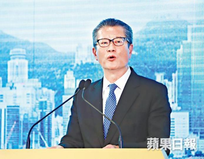 ■陳茂波昨透露有望放寬延期年金的扣稅上限。資料圖片 ■陳茂波昨透露有望放寬延期年金的扣稅上限。資料圖片