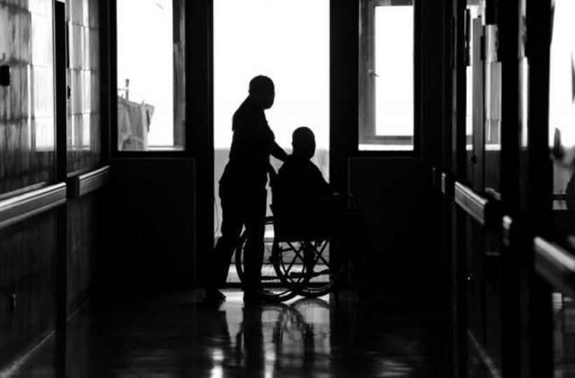 ■「百行以孝為先」,是人性要好好保存的珍貴價值。資料圖片 ■「百行以孝為先」,是人性要好好保存的珍貴價值。資料圖片