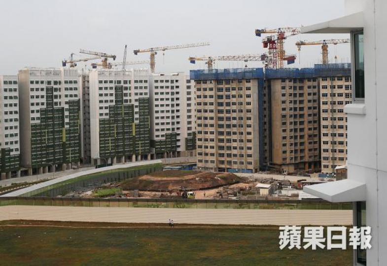 ■新加坡樓價瘋漲的勢頭持續,政府在7月5日宣佈加辣。 資料圖片 ■新加坡樓價瘋漲的勢頭持續,政府在7月5日宣佈加辣。 資料圖片