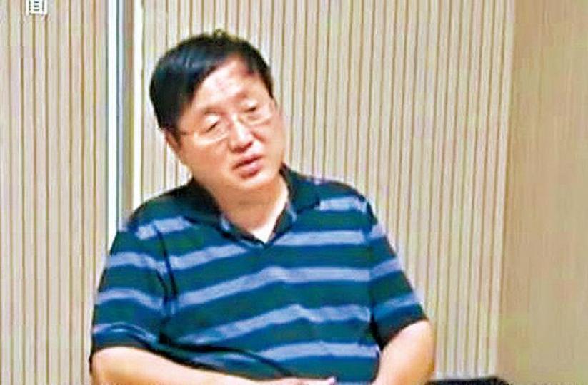 ■翟岩民昨表示自己家人被擄,當日被迫認罪。互聯網 ■翟岩民昨表示自己家人被擄,當日被迫認罪。互聯網