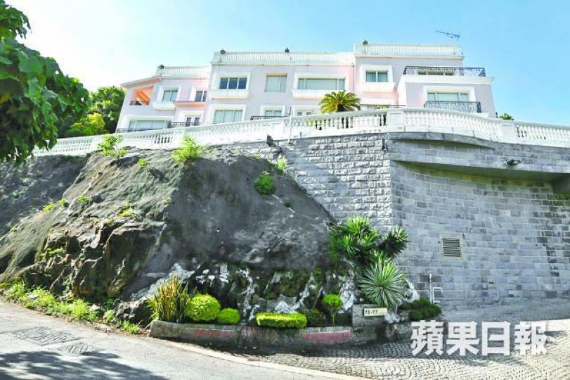 ■涉及轉股權買賣物業的最大交易金額個案為25億元的深水灣道75號，涉「避稅」7.5億。