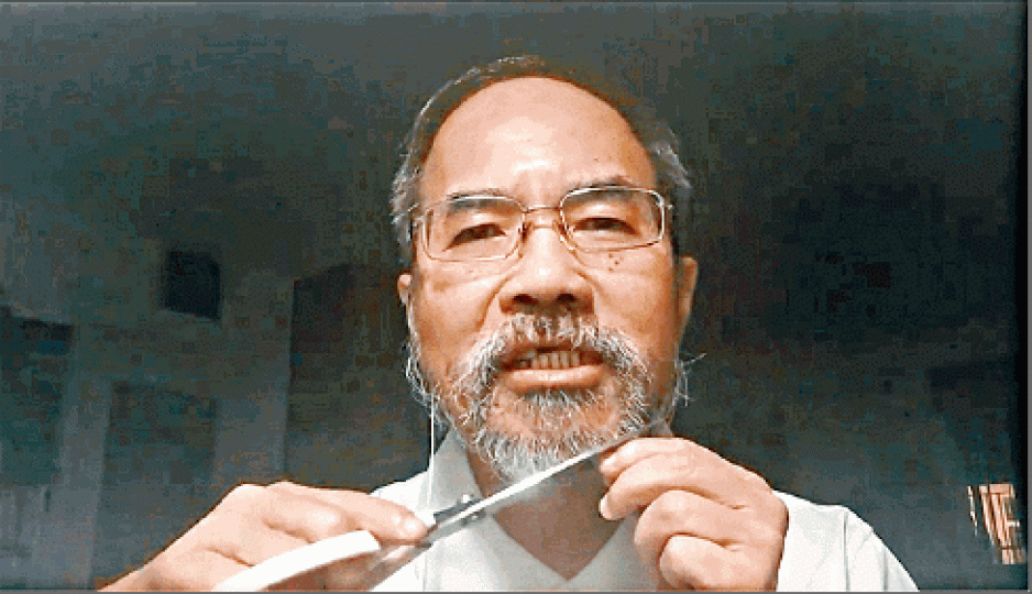 ■劉銳紹昨上載剃鬚短片,祝願所有含冤者早日脫苦難。互聯網 ■劉銳紹昨上載剃鬚短片,祝願所有含冤者早日脫苦難。互聯網