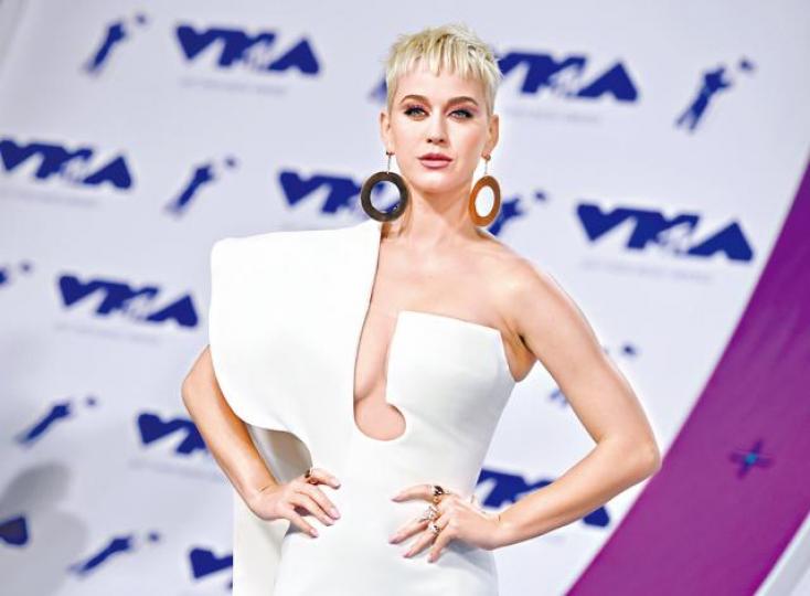 ■歌壇天后Katy Perry的280萬追蹤者瞬間蒸發。 ■歌壇天后Katy Perry的280萬追蹤者瞬間蒸發。