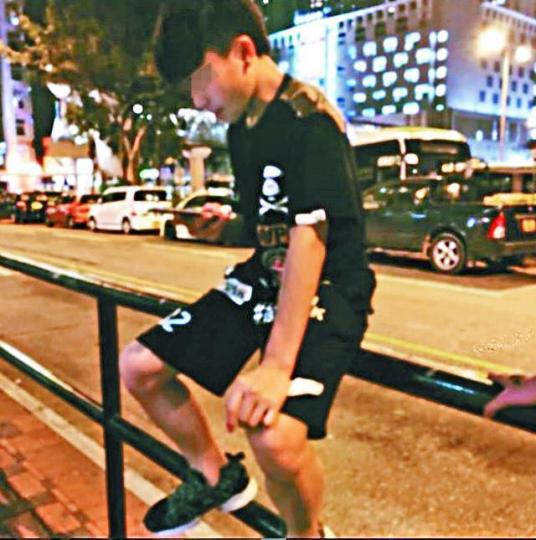 ■案中男主角「銀仔」打扮新潮,成為女生爭風呷醋對象。 ■案中男主角「銀仔」打扮新潮,成為女生爭風呷醋對象。