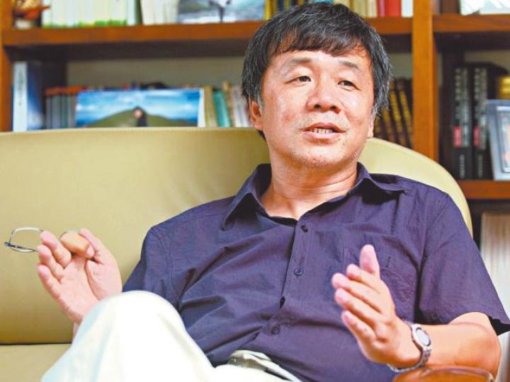 ■天則經濟研究所所長盛洪稱,因房東承受壓力而多次搬遷辦公室。■天則所北京辦事處曾被人鎖門口。 ■天則經濟研究所所長盛洪稱,因房東承受壓力而多次搬遷辦公室。■天則所北京辦事處曾被人鎖門口。