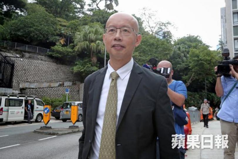 ■鄺子憲表示,巴士車速應有更嚴謹管制,建議市區繁忙區域的車速應限制至每小時40公里。何頴賢攝 ■鄺子憲表示,巴士車速應有更嚴謹管制,建議市區繁忙區域的車速應限制至每小時40公里。何頴賢攝