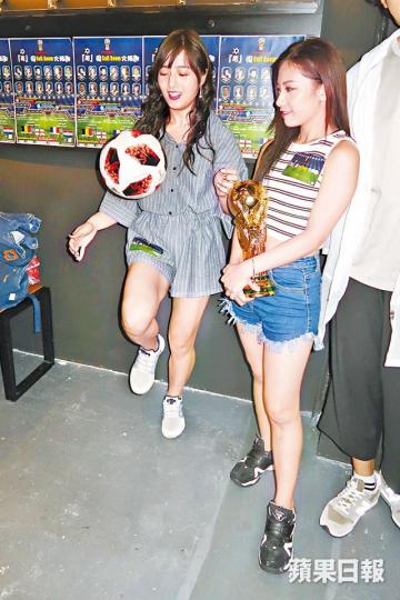 李美棋(左)、鄧洢玲 李美棋(左)、鄧洢玲