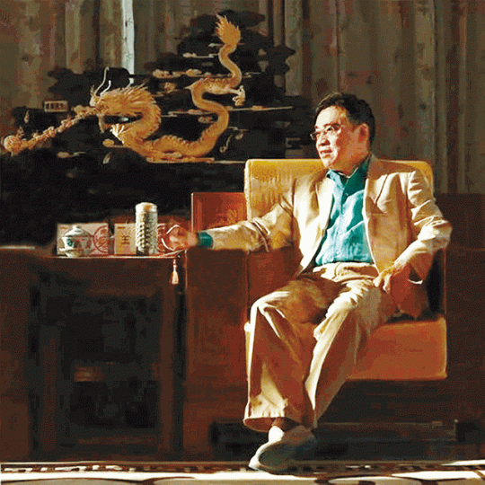 王健■王健(左)與范曾啟動海航范曾藝術基金。■王健在南法高牆跌死現場。 王健■王健(左)與范曾啟動海航范曾藝術基金。■王健在南法高牆跌死現場。