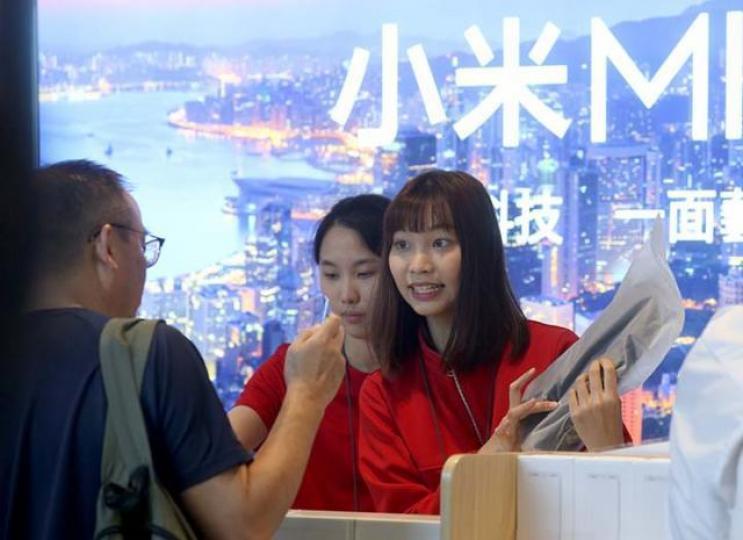 ■小米自上市以來的八個交易日中,其認購證達七個交易日呈資金淨流入。 資料圖片 ■小米自上市以來的八個交易日中,其認購證達七個交易日呈資金淨流入。 資料圖片