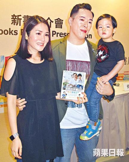 ■何基佑指兒子恨有個細妹,現如願以償。 ■何基佑指兒子恨有個細妹,現如願以償。