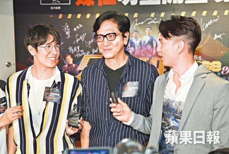 ■陳友(中)稱早前被小朋友問《兄弟班》會否拍續集令他感到驚喜。 ■陳友(中)稱早前被小朋友問《兄弟班》會否拍續集令他感到驚喜。