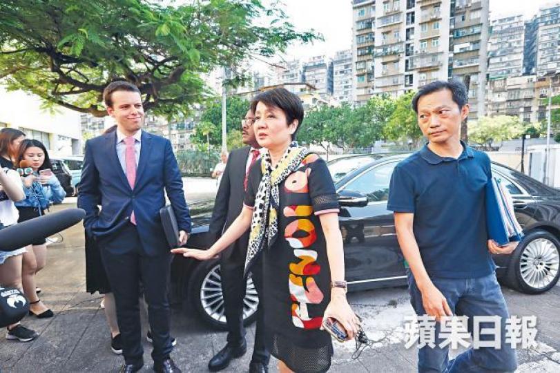 ■四太梁安琪昨突然取消交代狗會安排的記者會。何柏佳攝■格力犬現時仍留在狗場。 ■四太梁安琪昨突然取消交代狗會安排的記者會。何柏佳攝■格力犬現時仍留在狗場。
