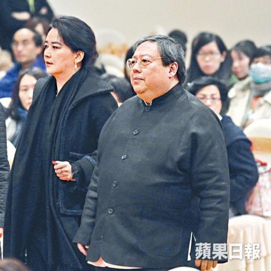 ■何志平2012年重任Queensmart董事,並獲其妻胡慧中轉讓股權。資料圖片 ■何志平2012年重任Queensmart董事,並獲其妻胡慧中轉讓股權。資料圖片