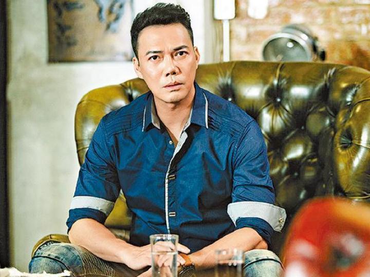 ■謝天華(圖)有份主演的《套路》因超支嚴重要解散劇組,前製片人林楷更於早前開記招解畫。劇照微博圖片 ■謝天華(圖)有份主演的《套路》因超支嚴重要解散劇組,前製片人林楷更於早前開記招解畫。劇照微博圖片
