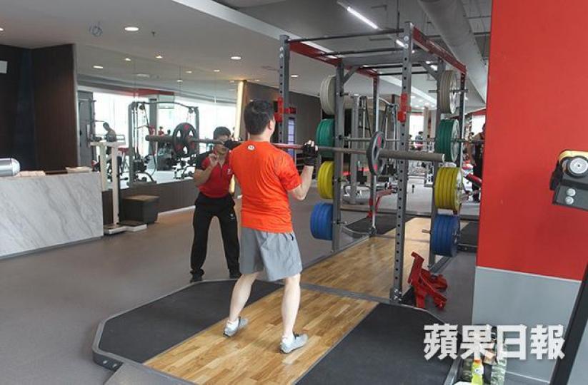 ■筆者稱市面上健身中心營銷策略花樣百出,但健身形式和器材不及教練的專業態度重要。資料圖片 ■筆者稱市面上健身中心營銷策略花樣百出,但健身形式和器材不及教練的專業態度重要。資料圖片