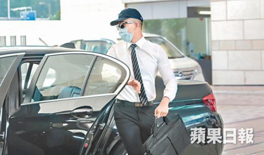 ■警員朱灝立承認20項偷拍控罪，事主包括警署女職員。黃耀興攝