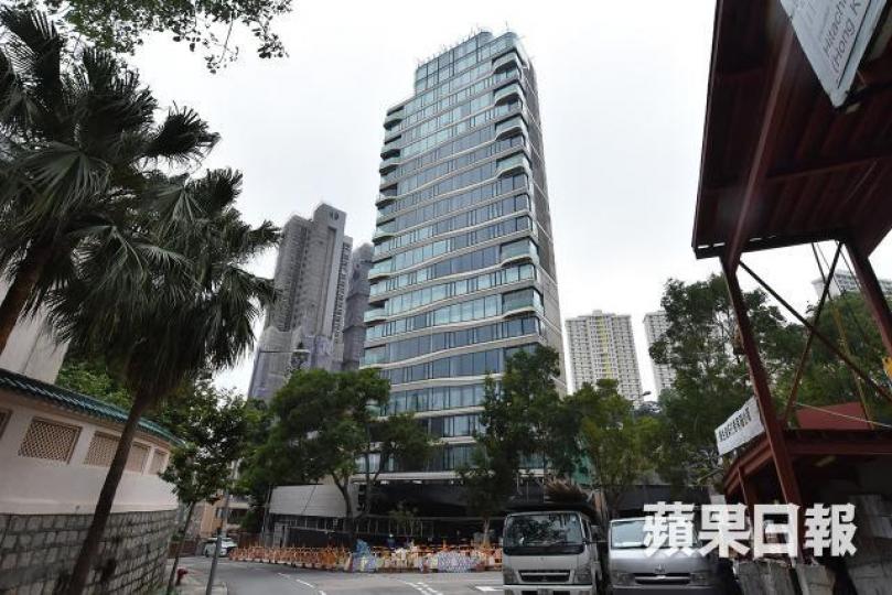 ■資策最新年報顯示,渣甸山白建時道47及49號高檔住宅計劃於今年第三季度出售。 資料圖片 ■資策最新年報顯示,渣甸山白建時道47及49號高檔住宅計劃於今年第三季度出售。 資料圖片