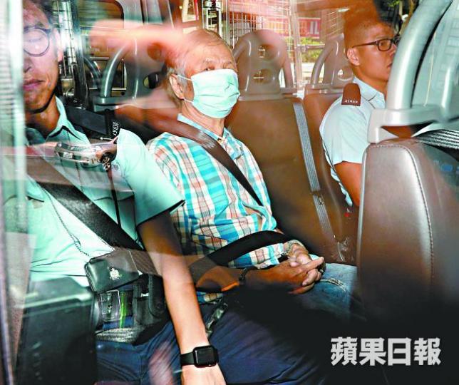 ■自稱患精神病多年的鄭根容昨出庭應訊。張志華攝 ■自稱患精神病多年的鄭根容昨出庭應訊。張志華攝