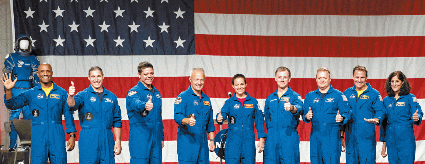 ■NASA宣佈9名明年乘坐民營太空船升空的太空人名單。美聯社■Crew Dragon太空船將以「獵鷹9號」火箭運載升空。■波音 CST-100 Starliner太空船內部環境。■Crew Dragon內部環境。 ■NASA宣佈9名明年乘坐民營太空船升空的太空人名單。美聯社■Crew Dragon太空船將以「獵鷹9號」火箭運載升空。■波音 CST-100 Starliner太空船內部環境。■Crew Dragon內部環境。
