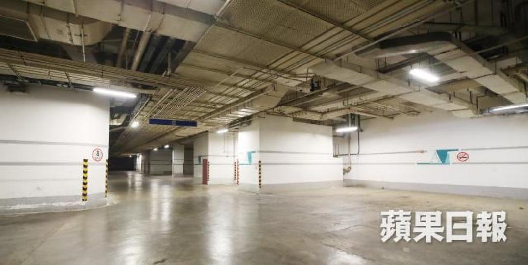 ■宇晴軒公眾貨車停車場使用率極低。謝榮耀攝 ■宇晴軒公眾貨車停車場使用率極低。謝榮耀攝