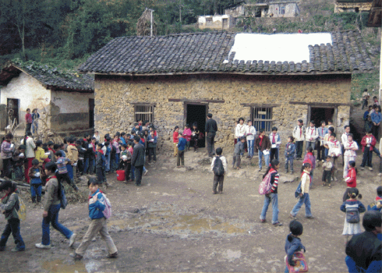 ■1992年成立的苗圃行動一直在內地捐助興建學校,近年將服務範圍擴展至緬甸。資料圖片 ■1992年成立的苗圃行動一直在內地捐助興建學校,近年將服務範圍擴展至緬甸。資料圖片