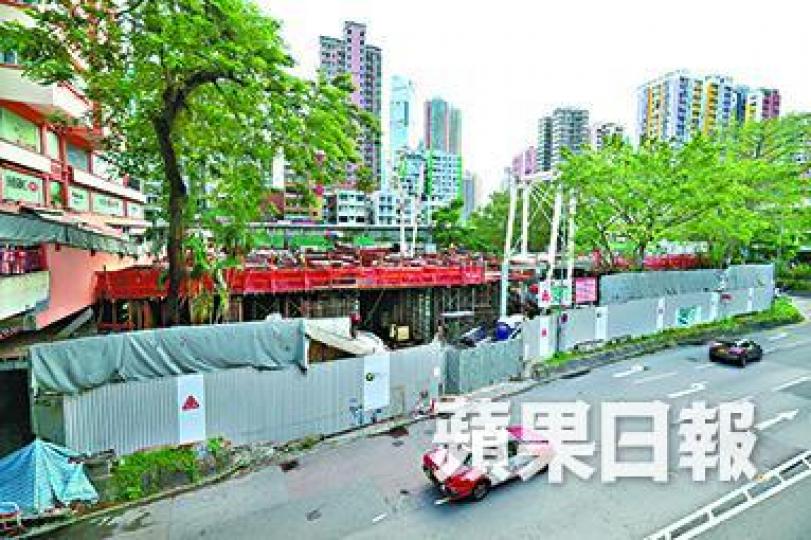 ■荃灣西樓角花園重建,耗費公帑近億元。 ■荃灣西樓角花園重建,耗費公帑近億元。