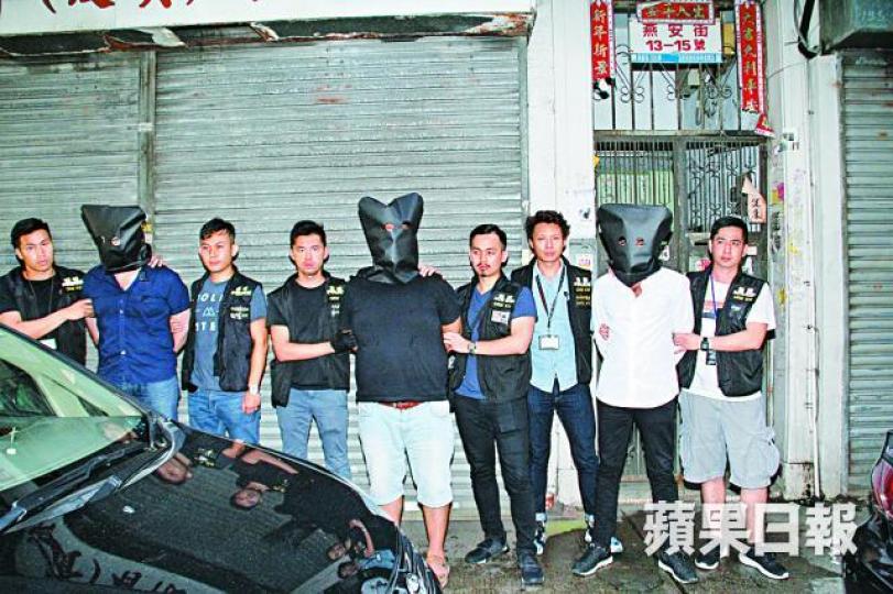 ■警方拘捕一名美籍假鈔集團主腦及兩名巴基斯坦籍成員。唐家輝攝