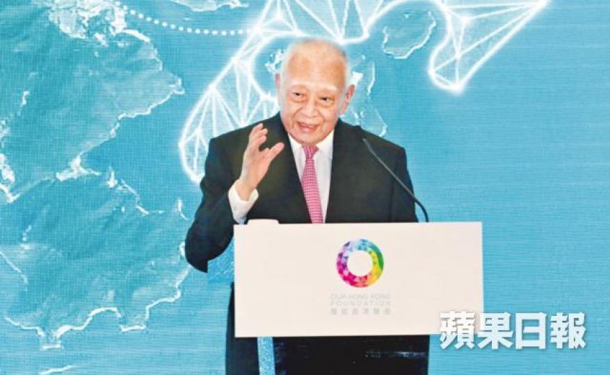 ■董建華昨天於團結香港基金午宴上表示，希望民主派與建制派及政府減少對抗，增加合作。黃耀興攝