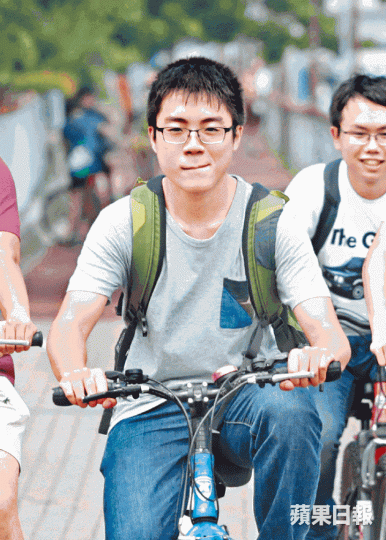 ■Bryan曾因病入院體會苦等醫生之苦，因而盼做一個有同理心的好醫生。張柏基攝