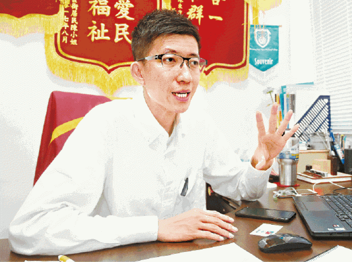 ■土瓜灣區議員林博批評港鐵代表僅以口頭回應工程技術細節,區議會難以事後跟進。 ■土瓜灣區議員林博批評港鐵代表僅以口頭回應工程技術細節,區議會難以事後跟進。