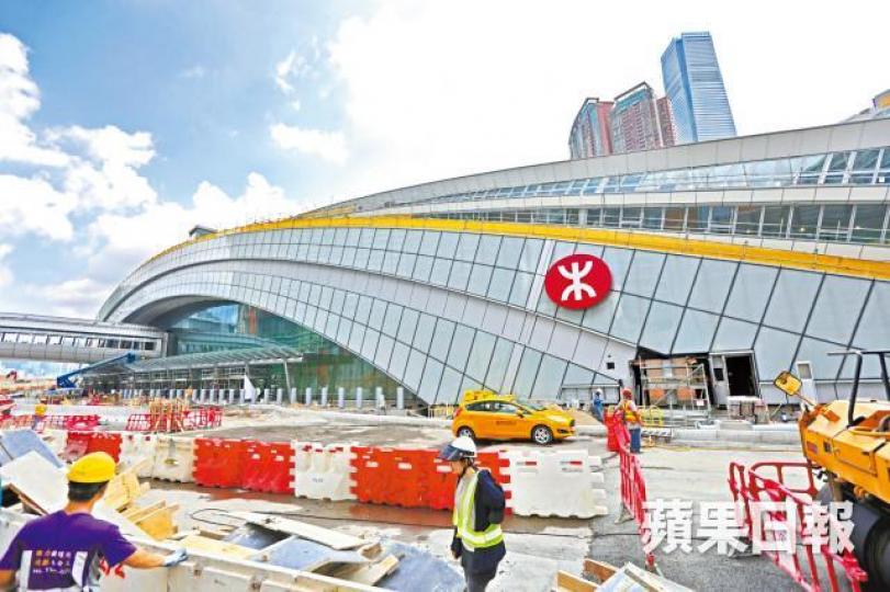 ■高鐵就嚟通車，保監局提醒保險代理唔好喺高鐵sell保險單，有機會違法。資料圖片