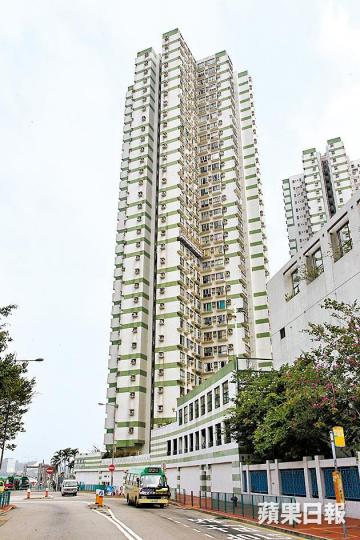 ■屯門碼頭慧豐園的管理費加幅高達20%。