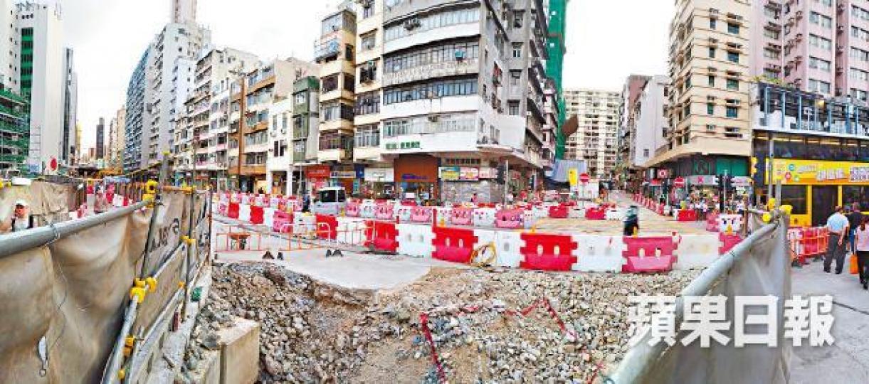 ■馬頭圍道由江蘇街至落山道一段路的煤氣喉管,有3個監測點錄得沉降超標。王子俊攝 ■馬頭圍道由江蘇街至落山道一段路的煤氣喉管,有3個監測點錄得沉降超標。王子俊攝